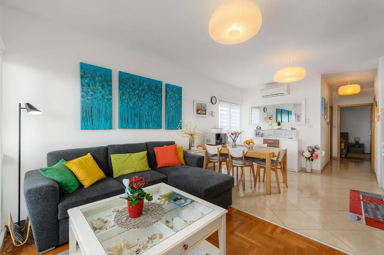 Apartment Ares 13 In Umag Center