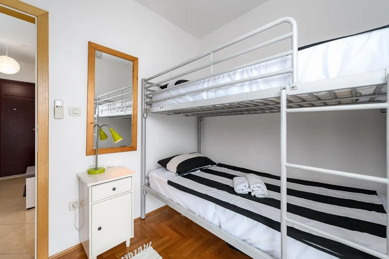 Apartment Ares 13 In Umag Center
